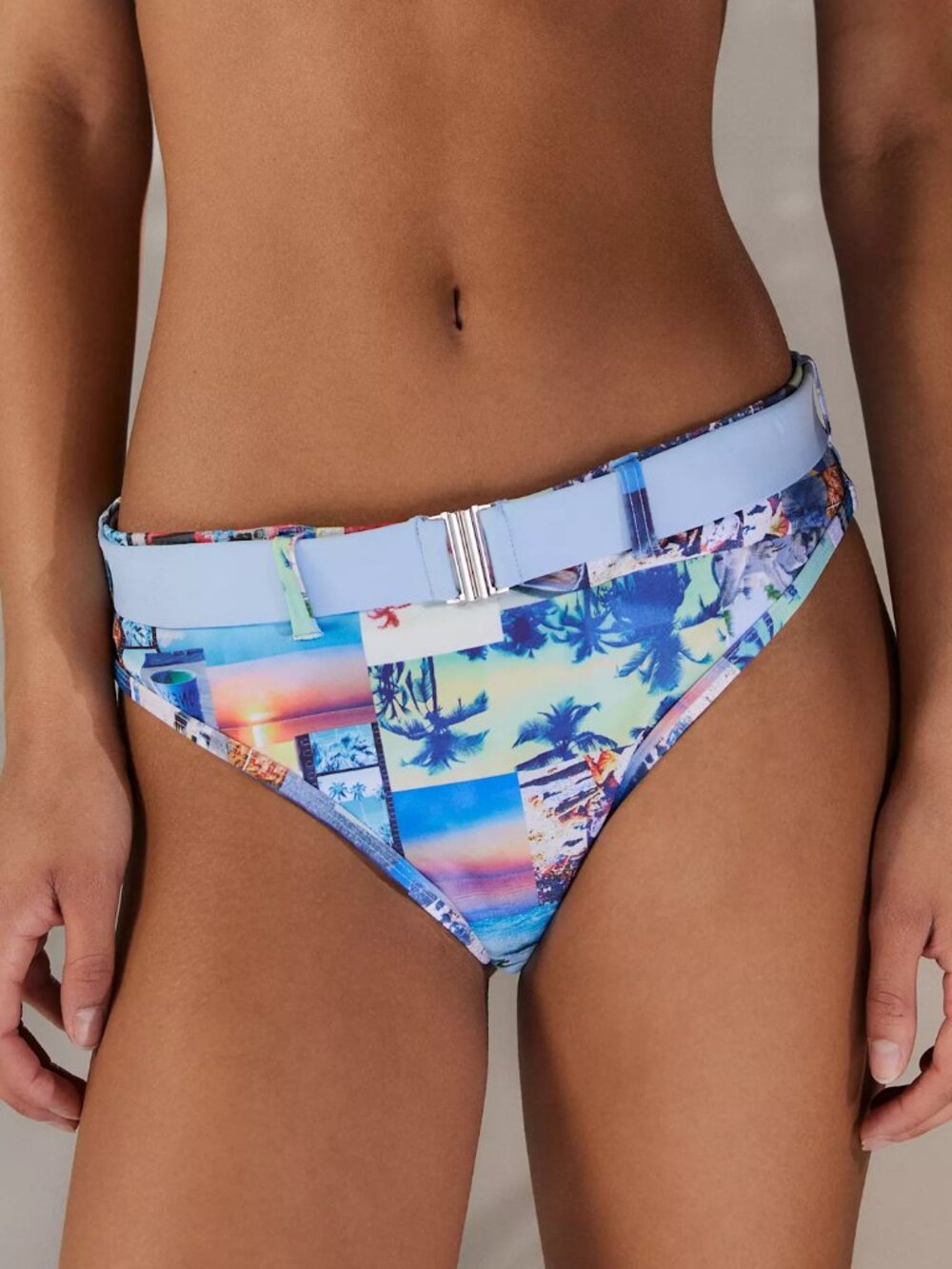 NWT Out From Under Surf's Up Bikini Bottom Size M